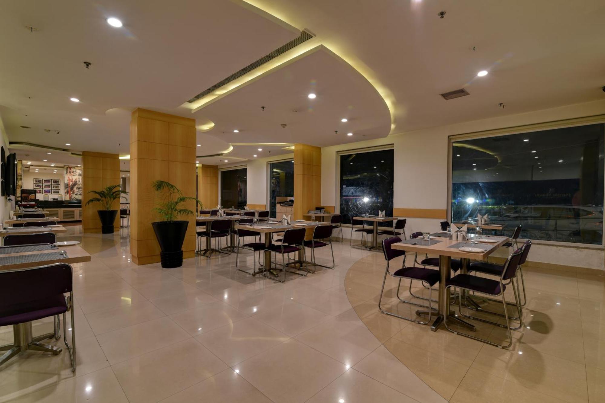 Mango Grove Hotel Chandigarh Exterior photo
